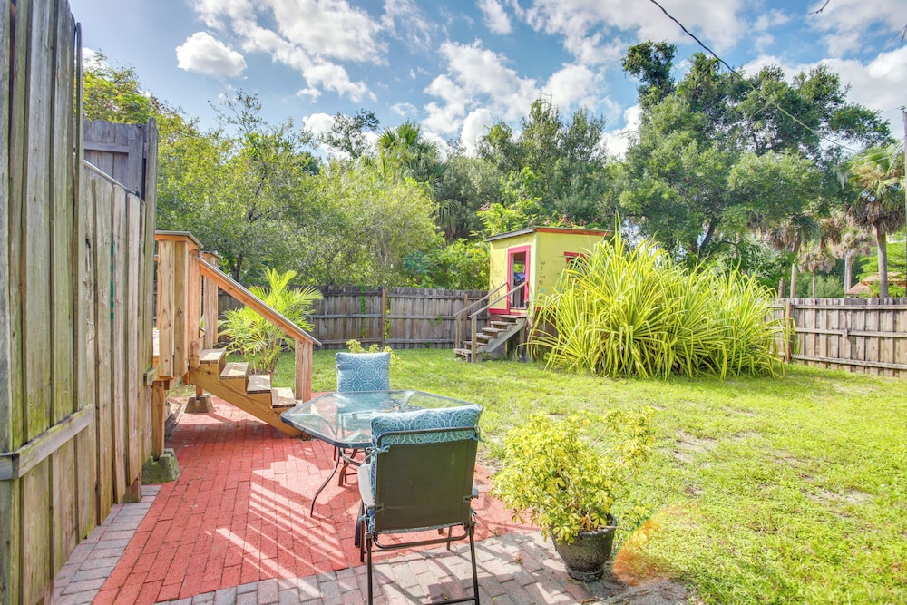 < 1 Mi to Downtown Fort Myers: Tranquil Retreat