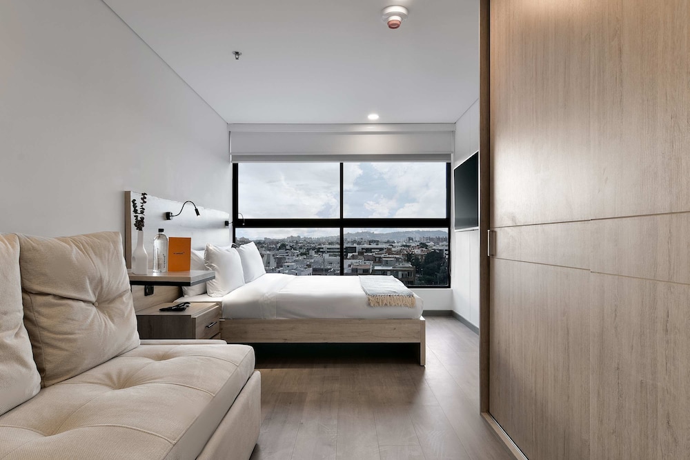w Cozy Loft w Perfect View in Santa Barbara