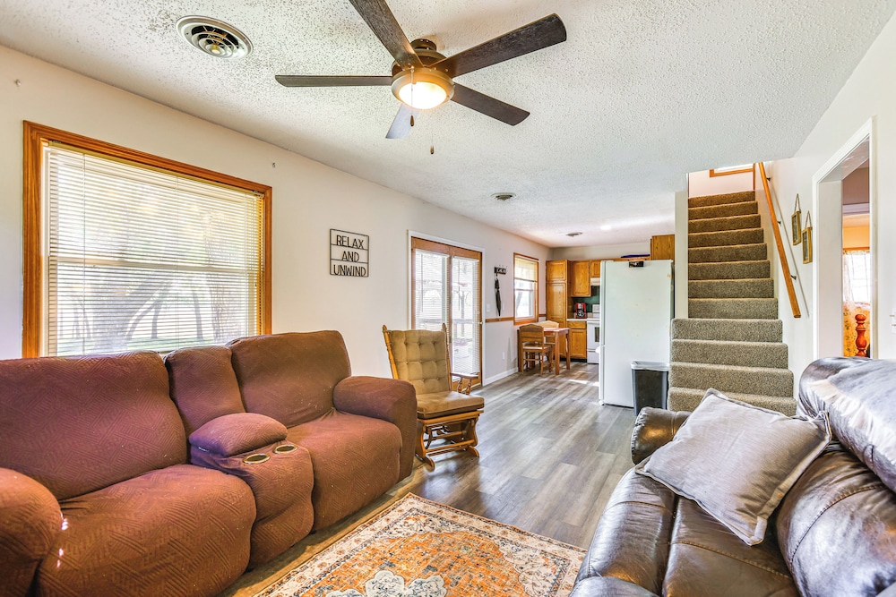 Hunt & Fish: Peaceful Country Escape in Chapman!