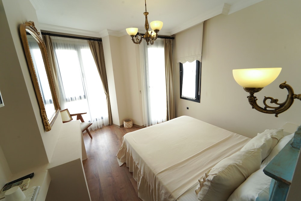 Cunda House Küçük Otel - Image 34