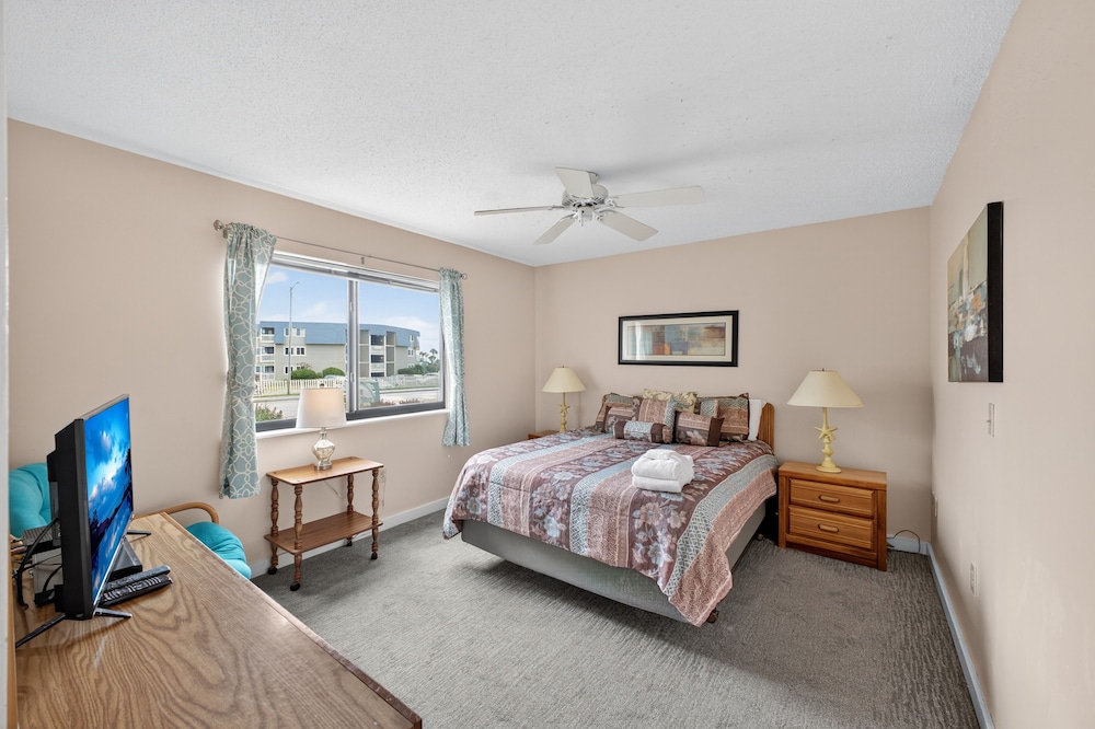 Ocean Bridge 1a2 2 Bedroom Condo