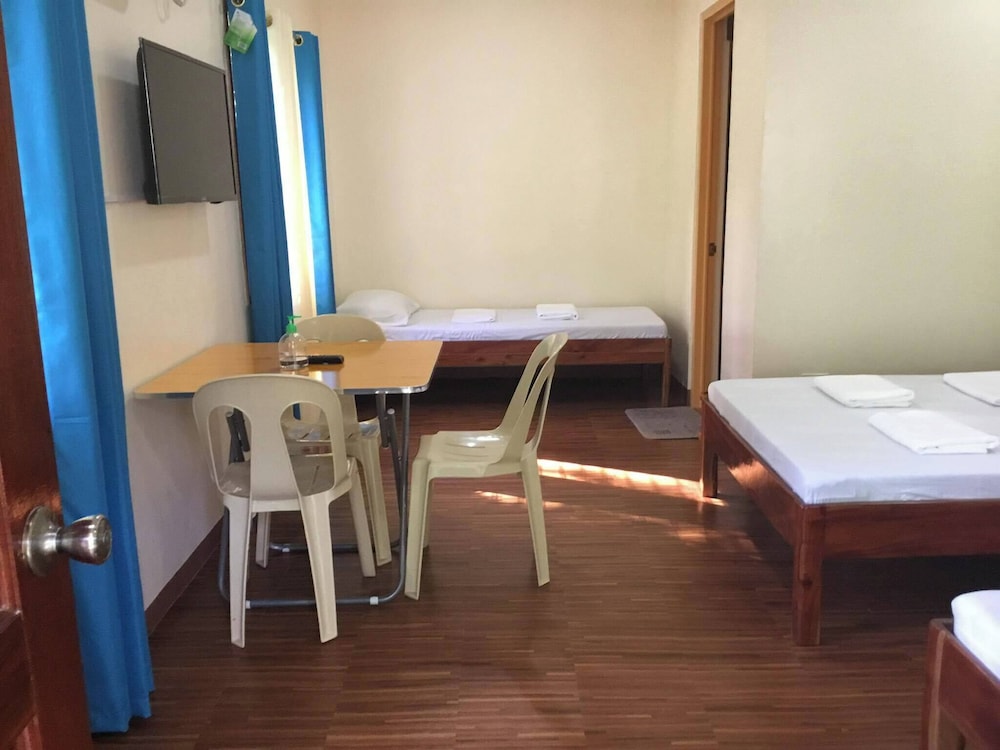 Room-camiguin Lanzones Resort Quadruple