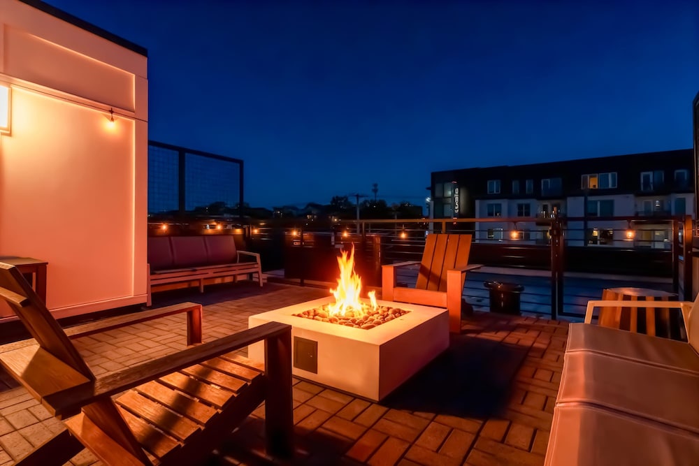 Rooftop Fire Pit Lounge Skyline DT Nash Views