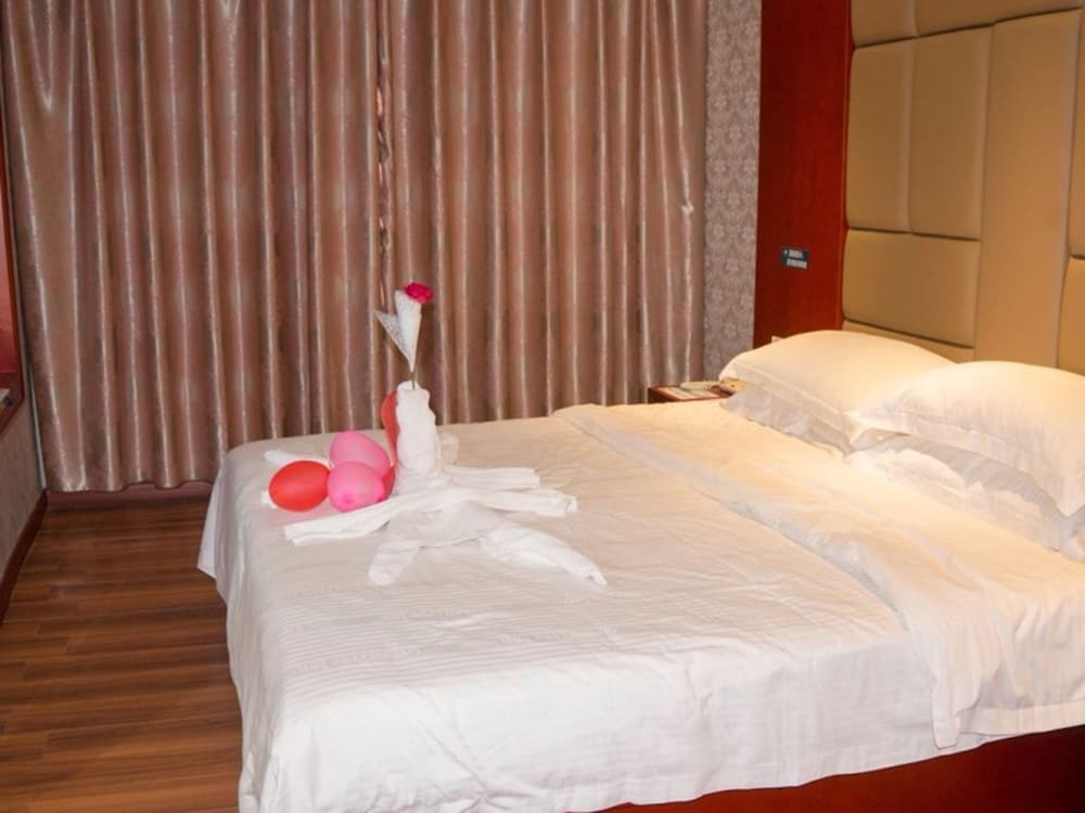 GreenTree Inn GanZhou Zhanggong District SanKang Temple RT-MART Express Hotel