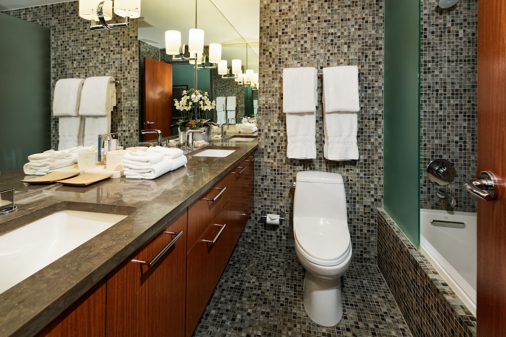 Durant Condominiums by Frias
