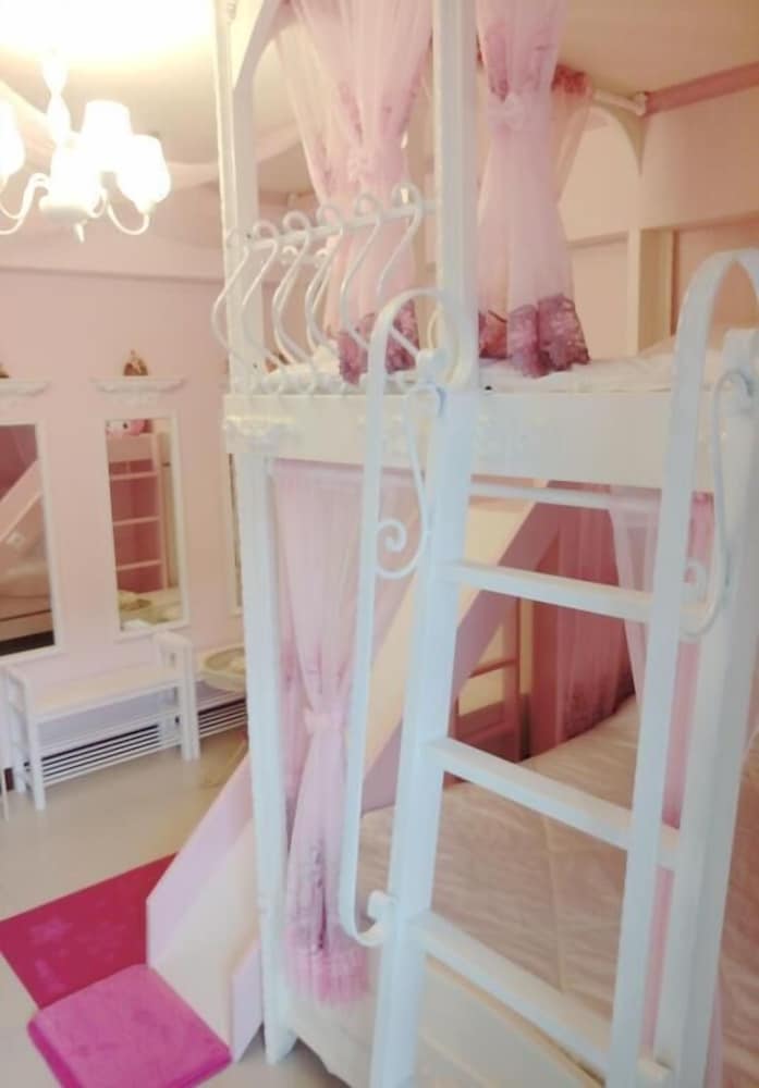 dancedoll-house