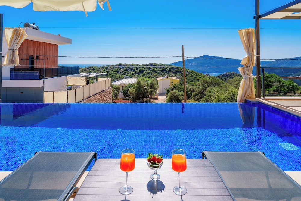 Grand Emora Villas