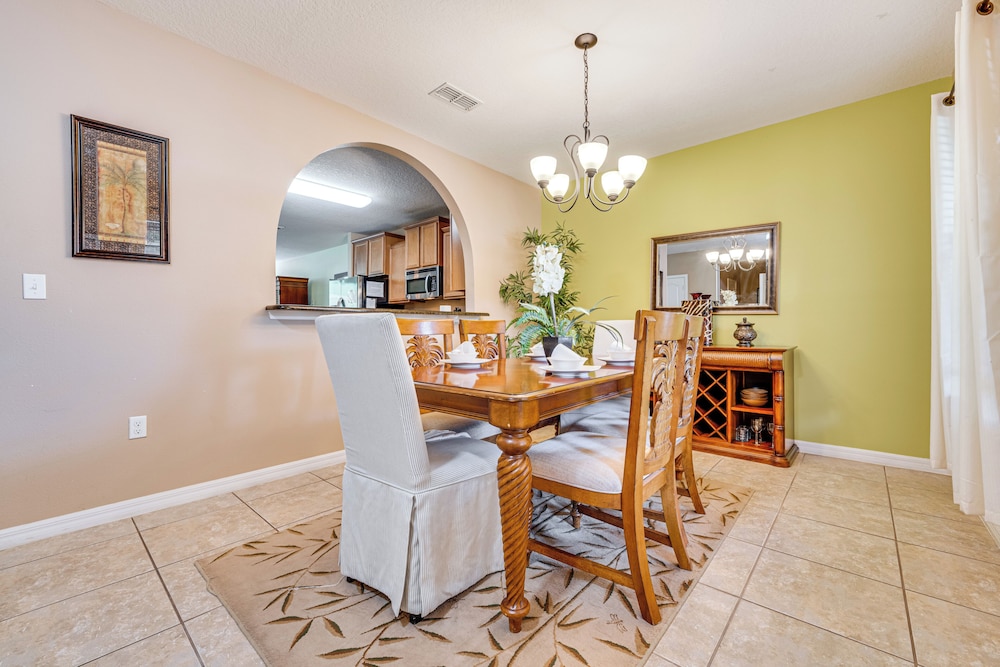 17 Mi to Disney: Getaway in Davenport w/ Game Room