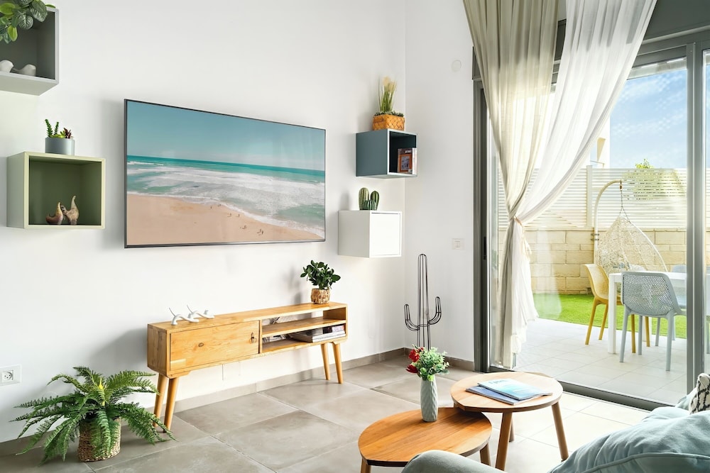 Achziv Bright Garden Stay by Sea N' Rent