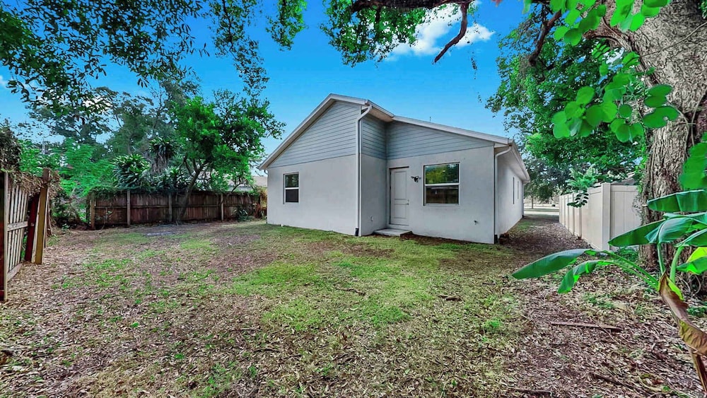 Cozy Downtown Tampa Retreat