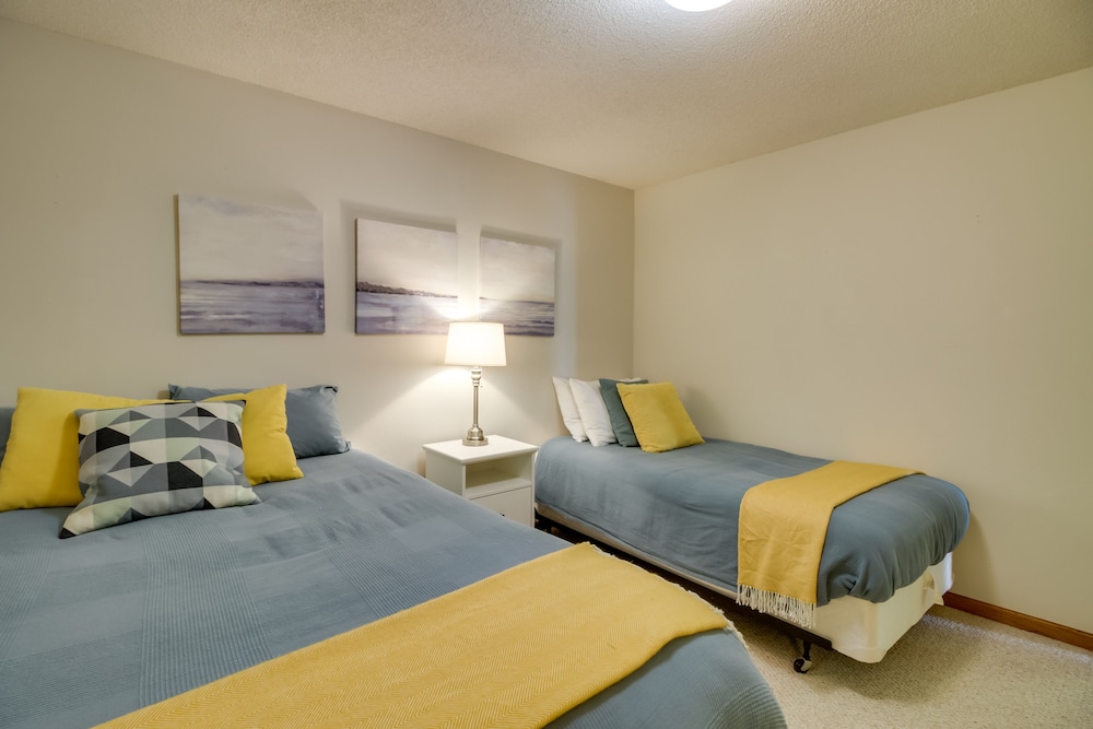 Sandy Beach Family Getaway w/ Fire Pit  Deck! - Property Image 32