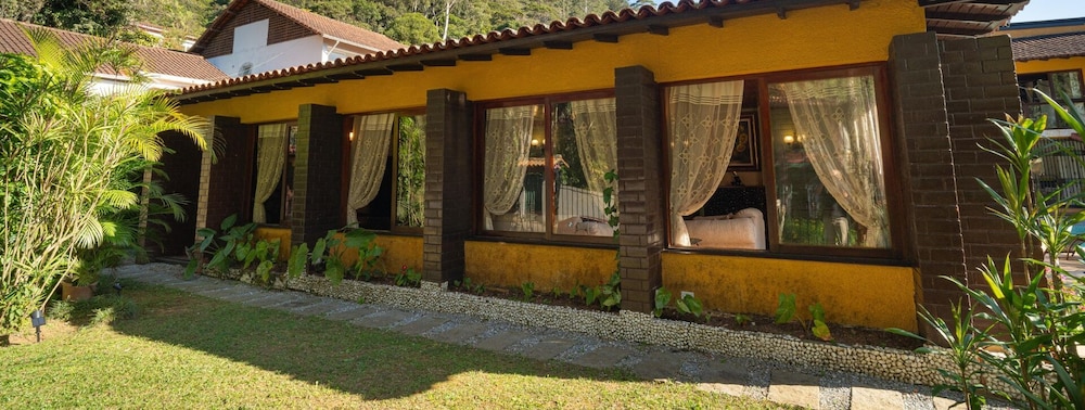 Mansão Cidade Imperial-Piscina-Acad-111M