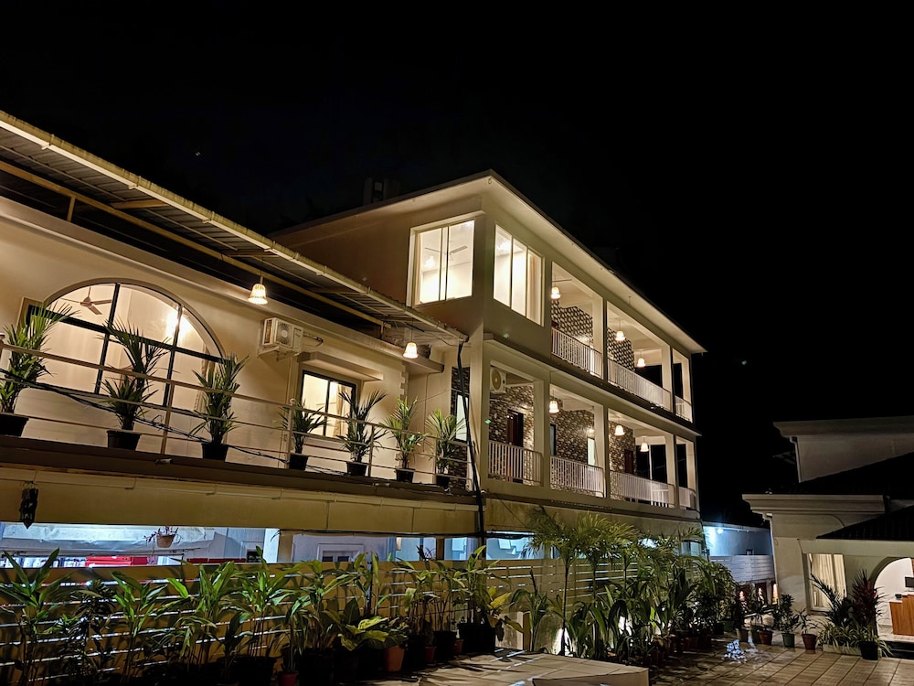 Zuna Stayz Morjim Goa