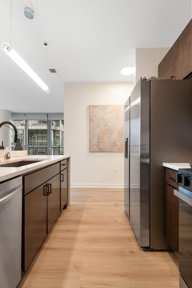 Fulton Group Stay 2 Apartments Skyline Views