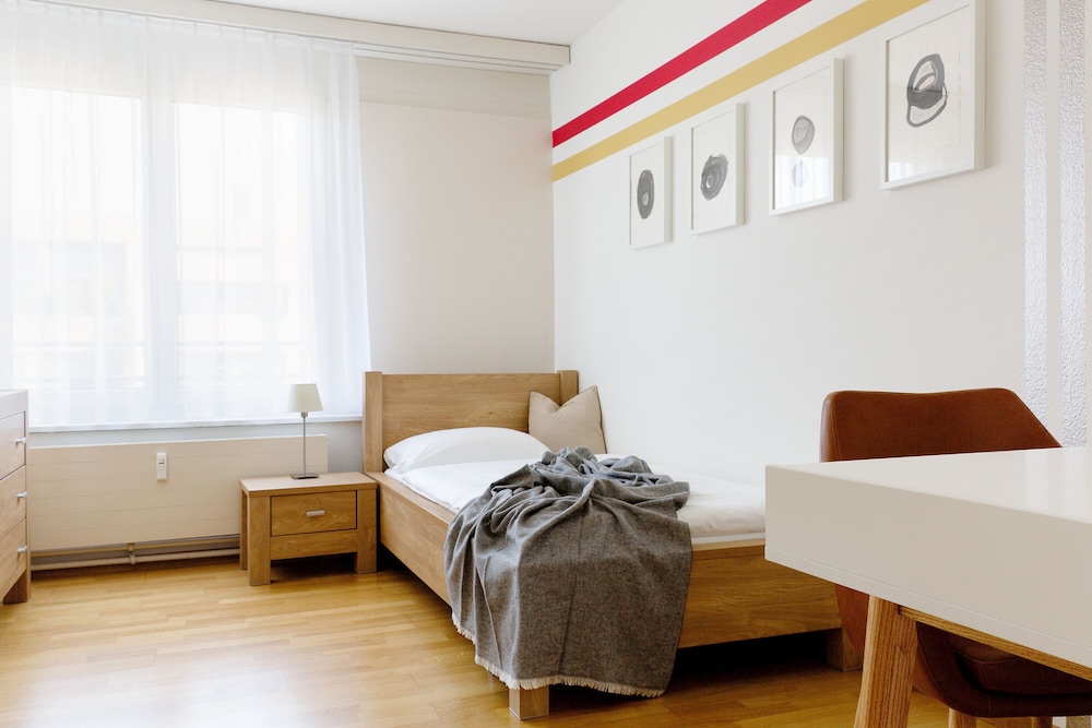 Nest - Baarerstrasse 43 & 45