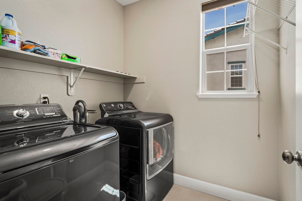 Reno Vacations - Marketing in Reno With 2 Bedrooms and 2 Bathrooms - Property Image 11