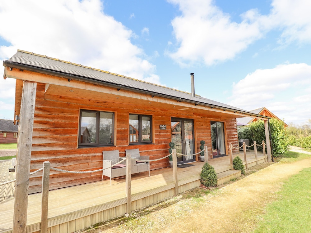 Lily-pad Lodge