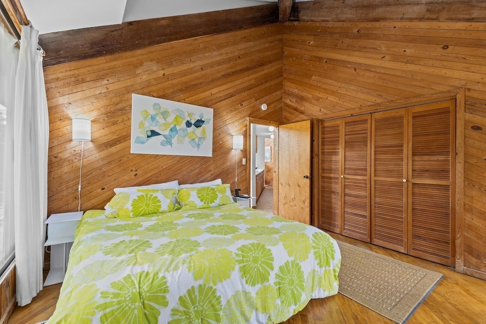 Beach Grove 3 Bedroom Home