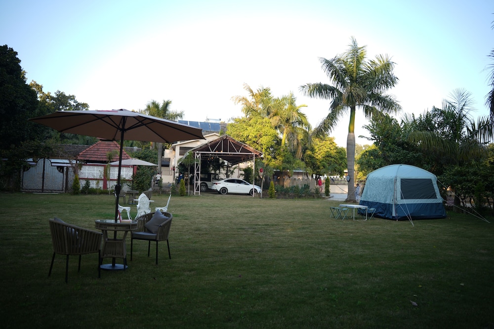 3 Acres Resort
