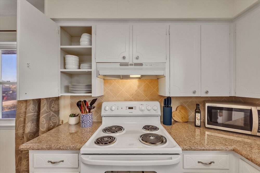 Blue Crab Bayou Cottage 2 Bedroom Home