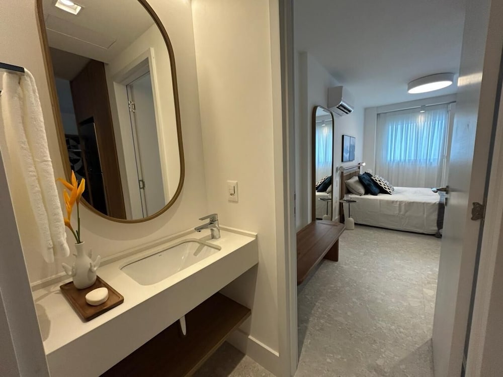 Lagoa Retreat Modern 1 BR Near Lagoa