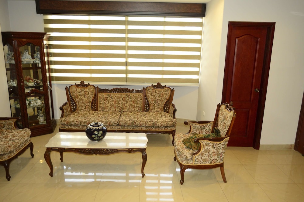 Seymour Guest House