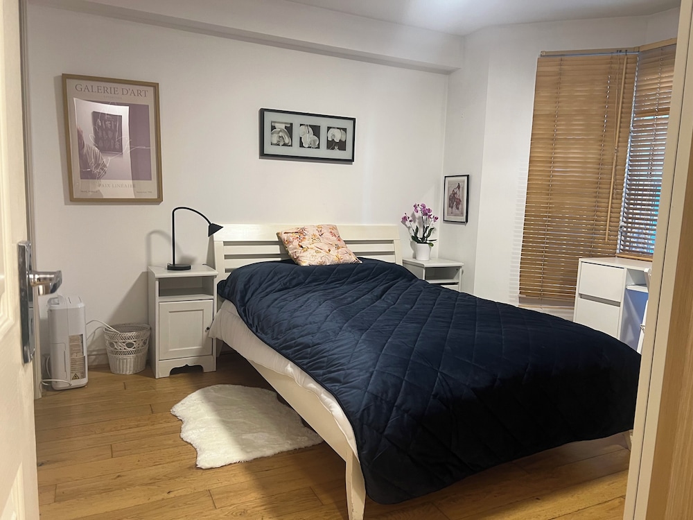 Charming 2bedroom flat in Shepherds Bush
