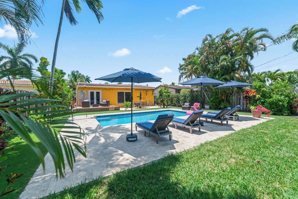 Ocean House - For 4!