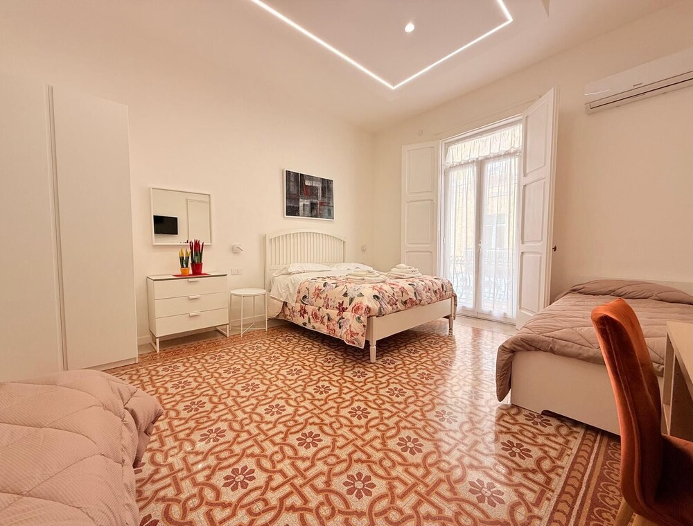 B & B Ideal Suite 41