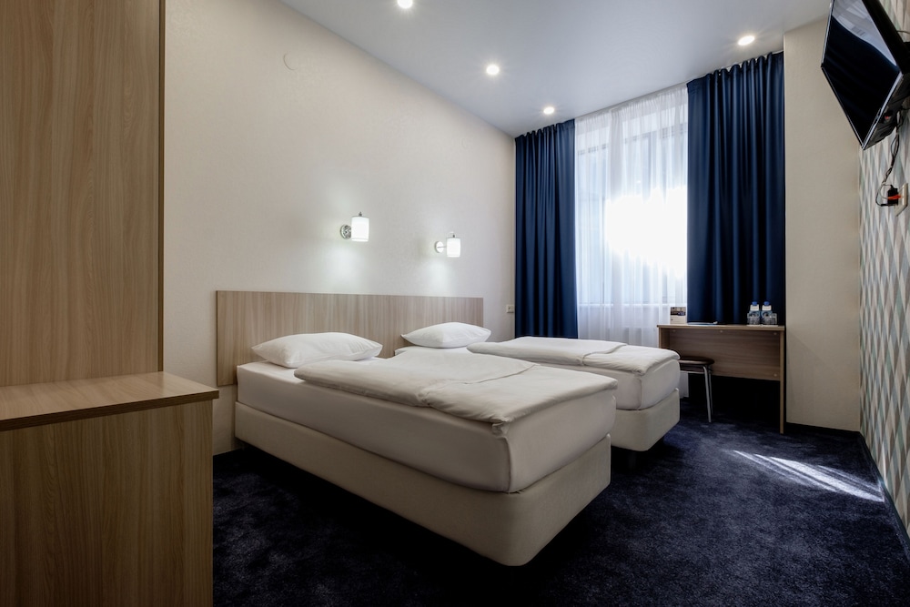 Komatek Hotel