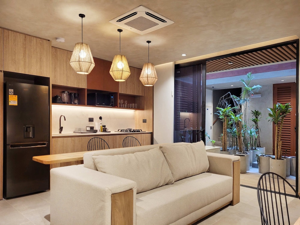 w Modern 2BR Escape in El Poblado
