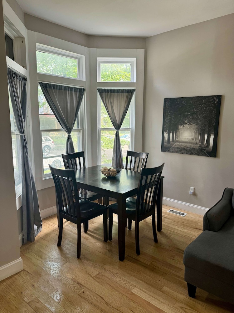 Short North Prime Location Free Parking