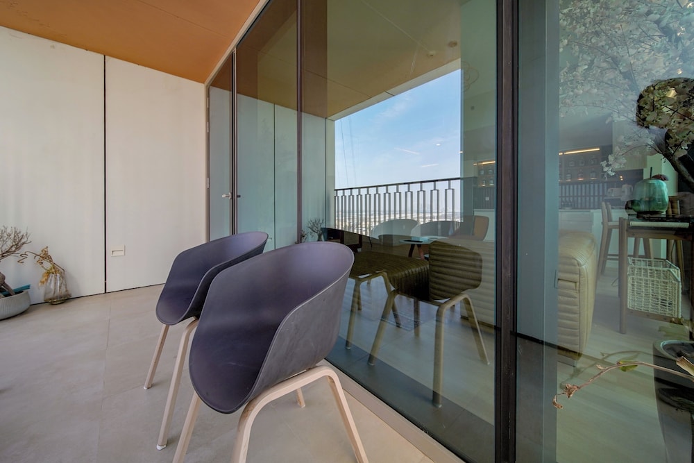 PVH - 2BR Artistic Retreat in Downtown Views 2