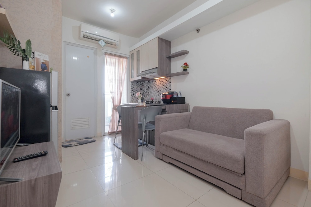 Strategic 2Br Apartment At Green Pramuka City