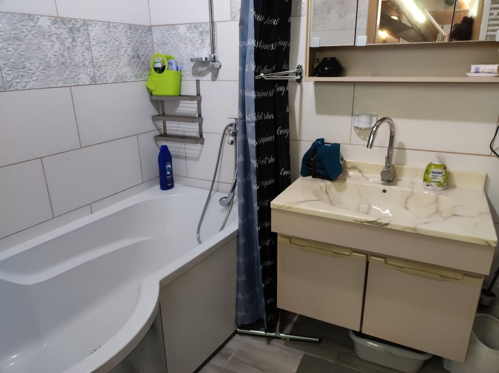 Family -only- Welcome to Berching view 3