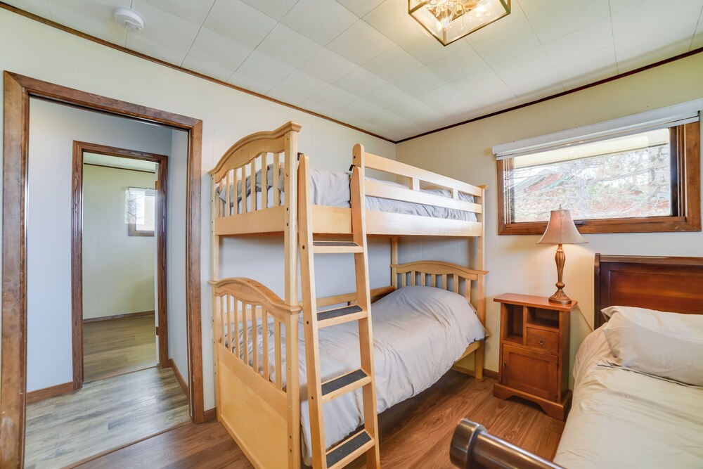 BBQ Ready: Lakefront Retreat in Watertown