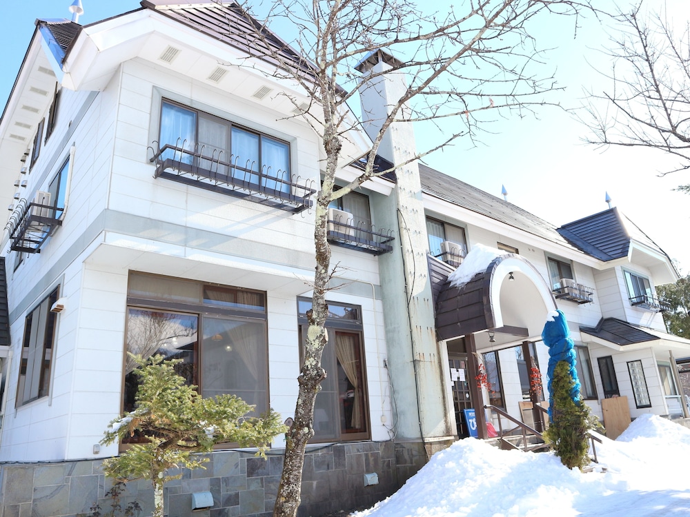 Petit Hotel P-Bow