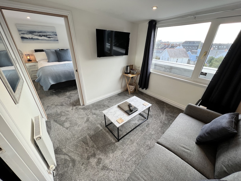 Coach Guest House