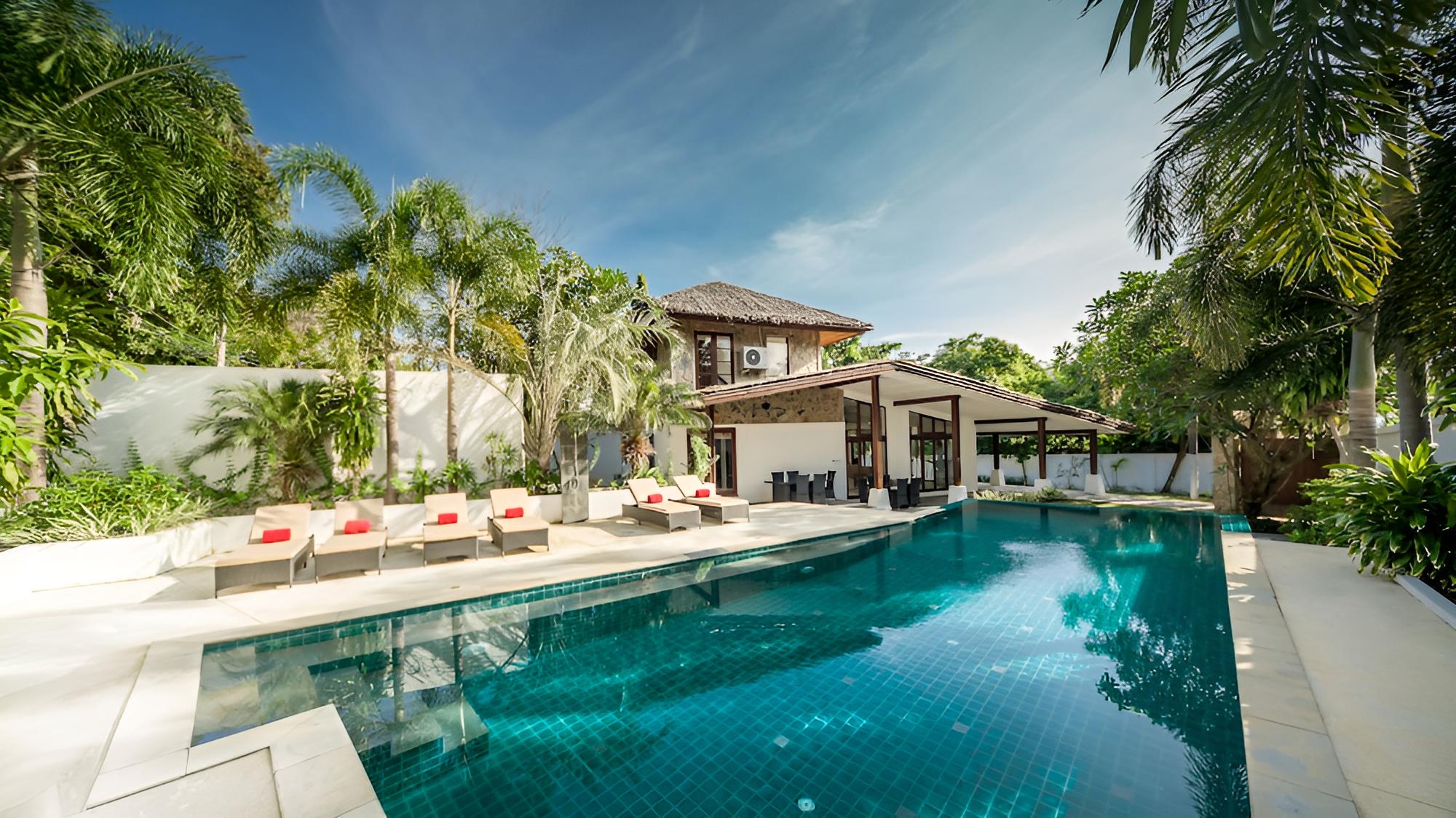The State House by Beach Republic