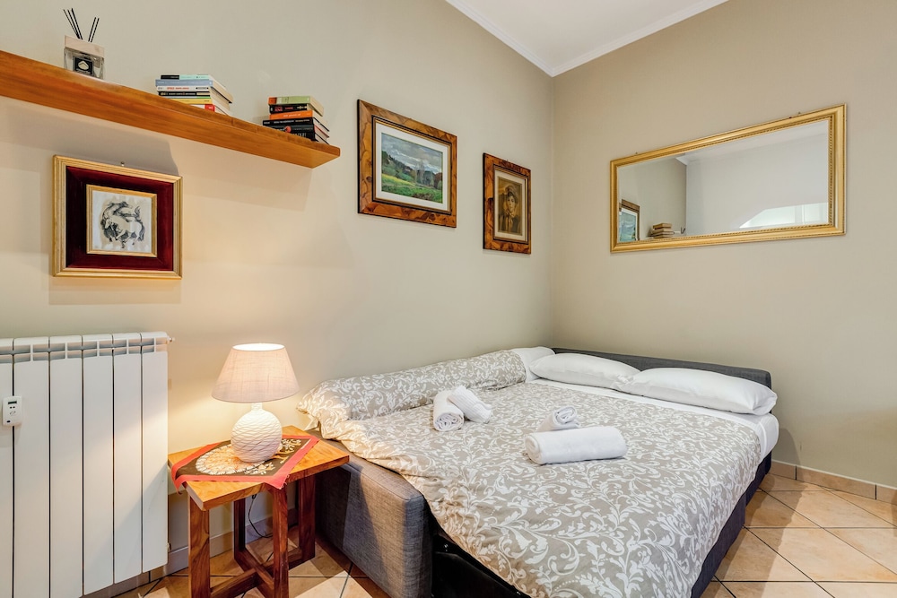 Villa Riccio-Flaminio House