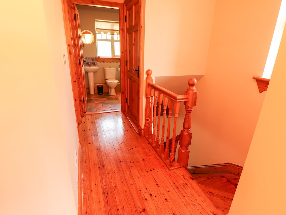 4 Killimer Road