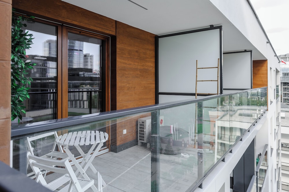 Lumina beautiful apartment Warsaw
