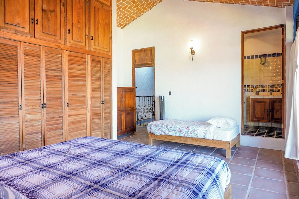 Casa Cayetana Colonial - Frente al lago