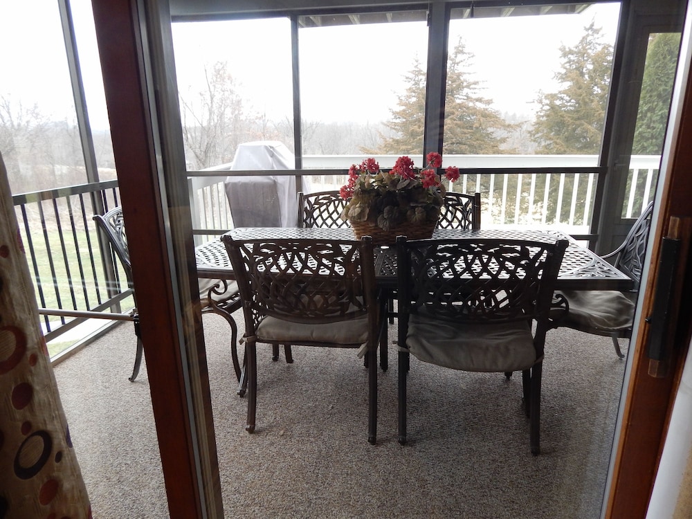 Galena Vacations - House on Northview - Property Image 5