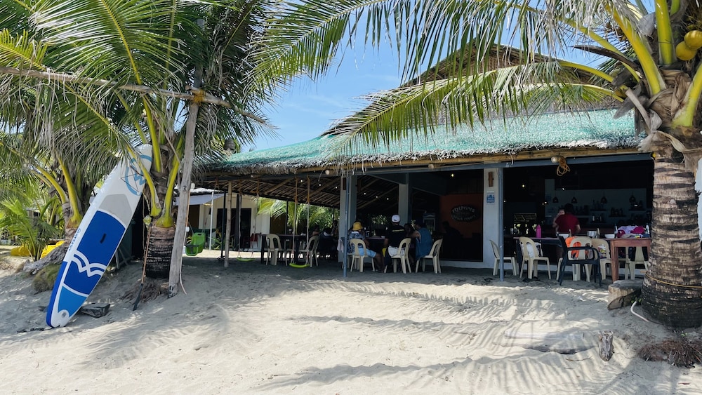 Footprints Beach Resort 65