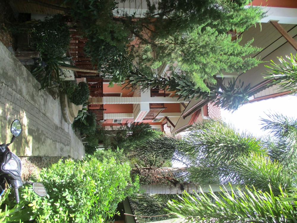 Lanta Nature House