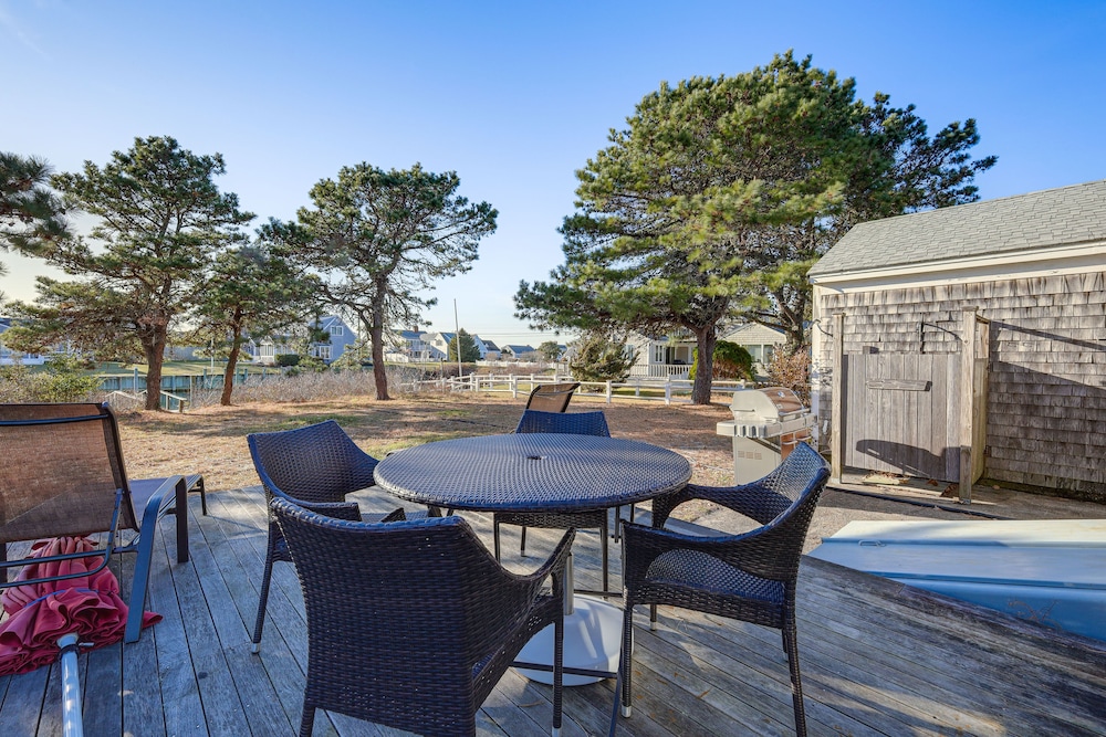 Cape Cod Cottage w/ Private Dock on Bass River