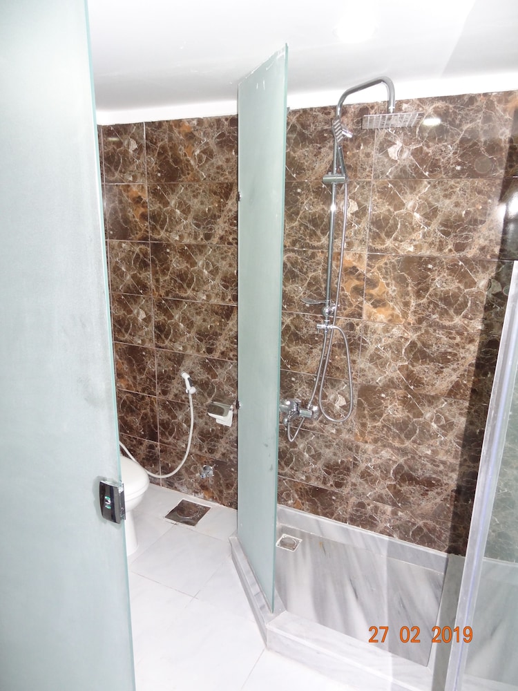Gardenia Hotel - Hostel