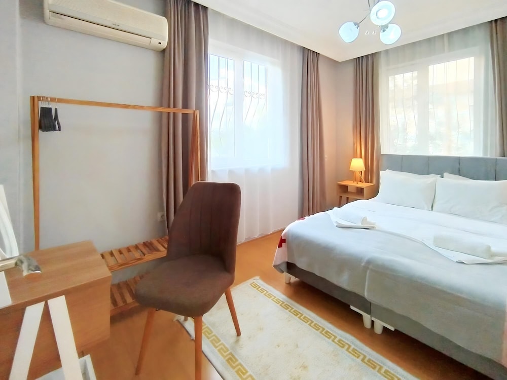 Cozy Flat Near Shopping Malls in Kepez Antalya