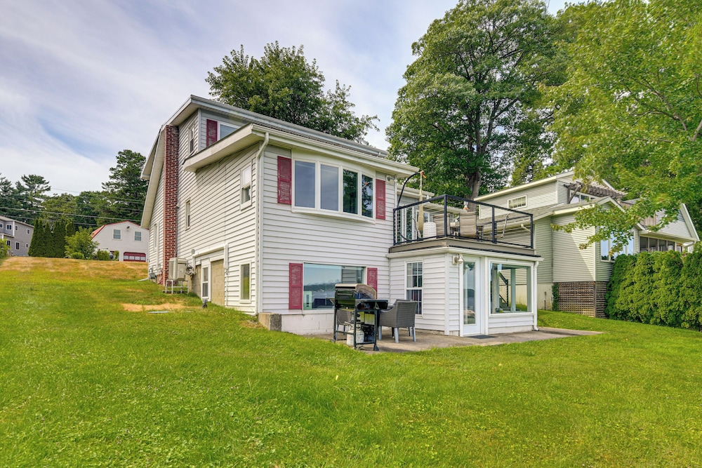Waterfront Getaway: Lake Champlain Family Retreat!